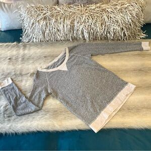 Vintage J CREW Heather Gray Cream Scoop Neck Shirt XS Long Sleeve Loungewear